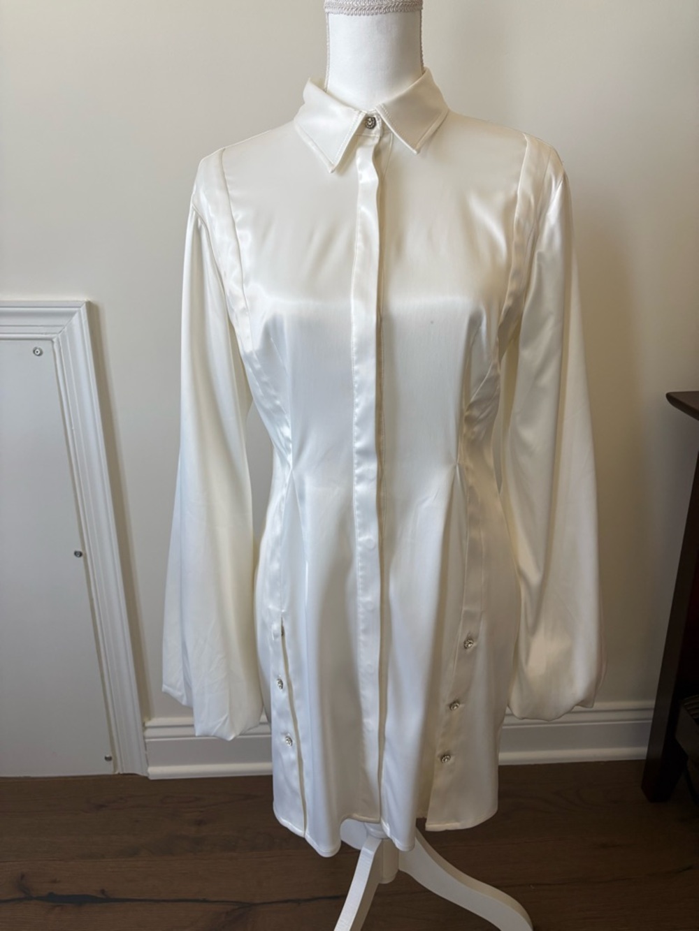 AKIRA Satin White Long Sleeve Mini Shirt Dress